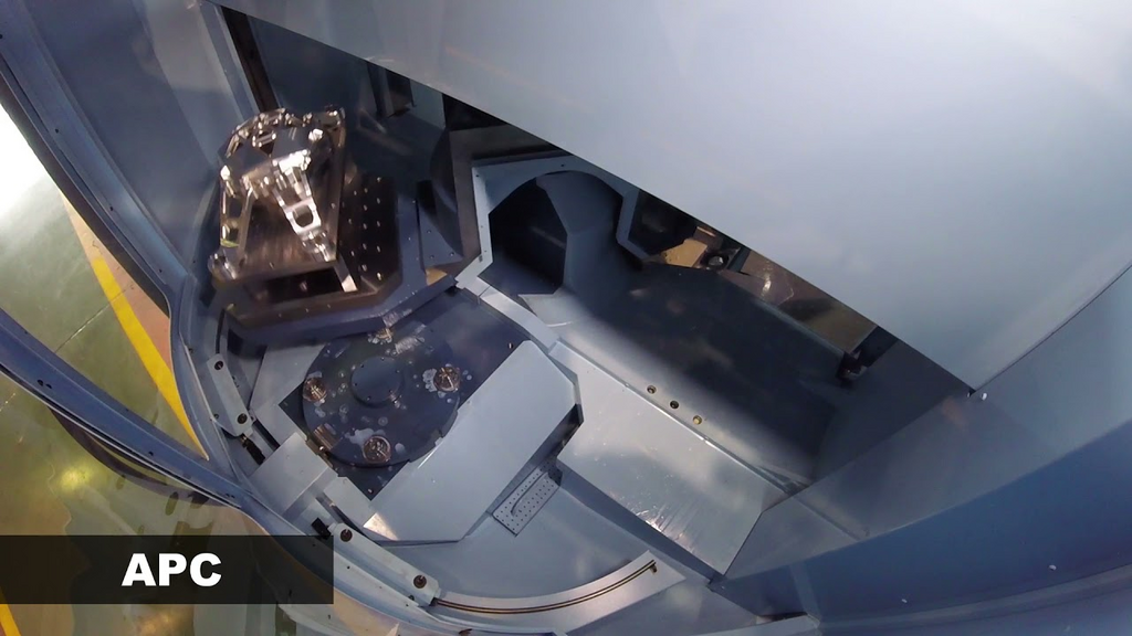 MAM72 70V | 5-Achsen-Vertikal-Bearbeitungszentrum